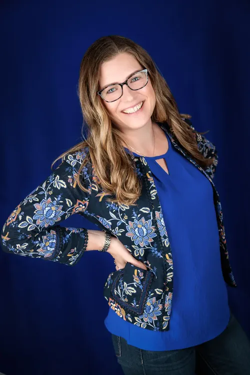 jill bilodeau blue background